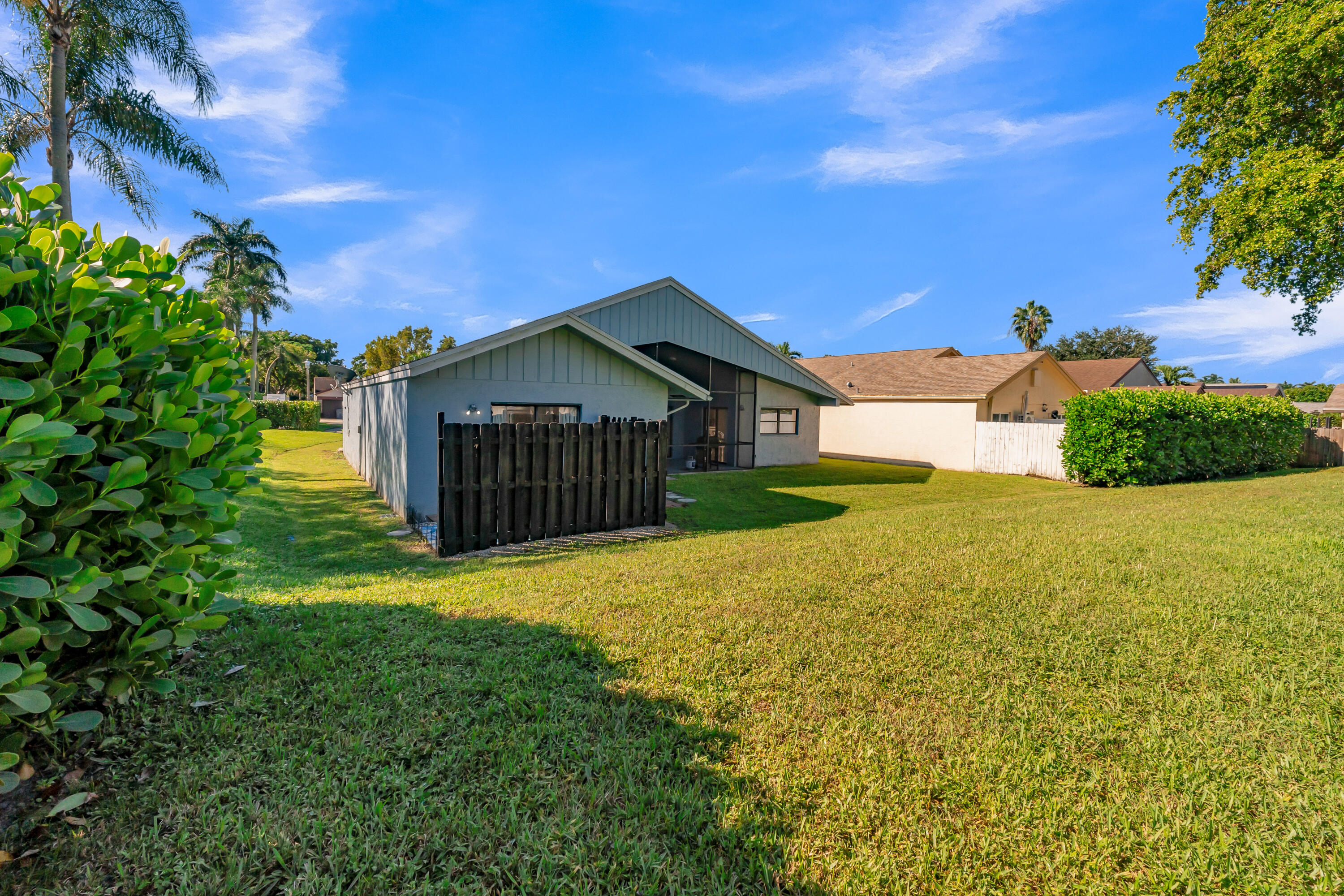 11391 Whisper Sound Drive Property Photo 30