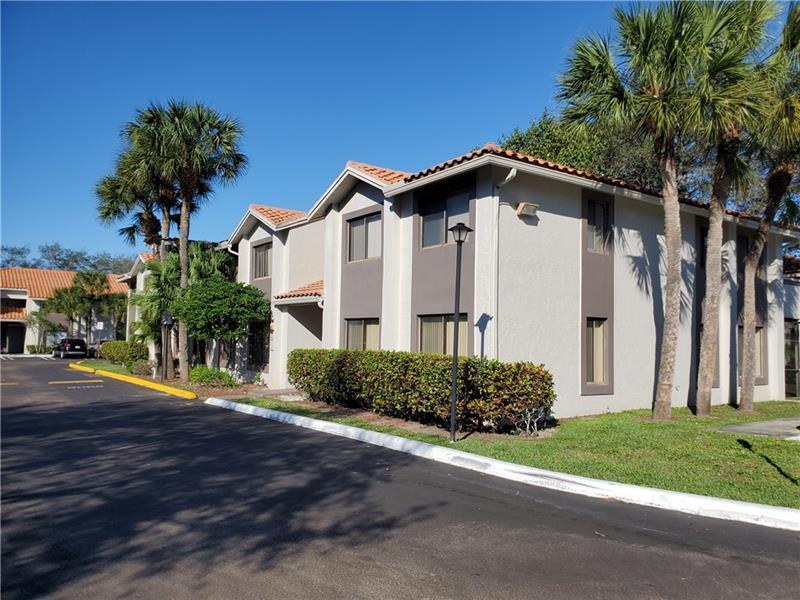 3246 Coral Lake Lane Property Photo 1