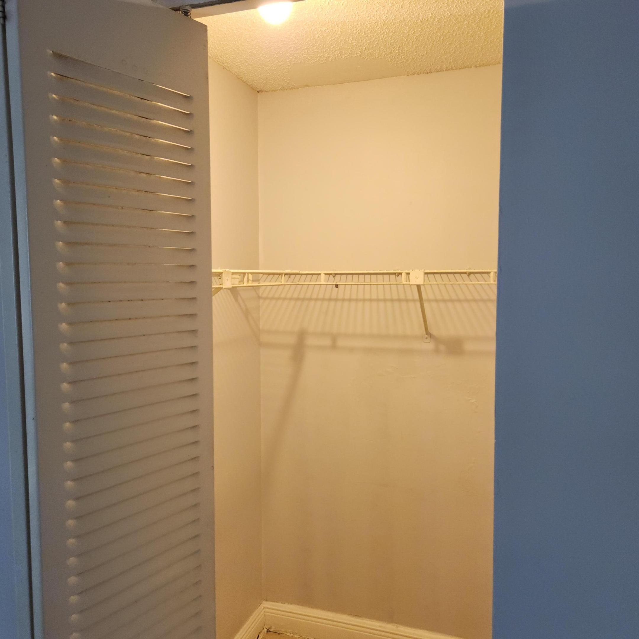 1227 Sw 46th Avenue 305 Property Photo 18