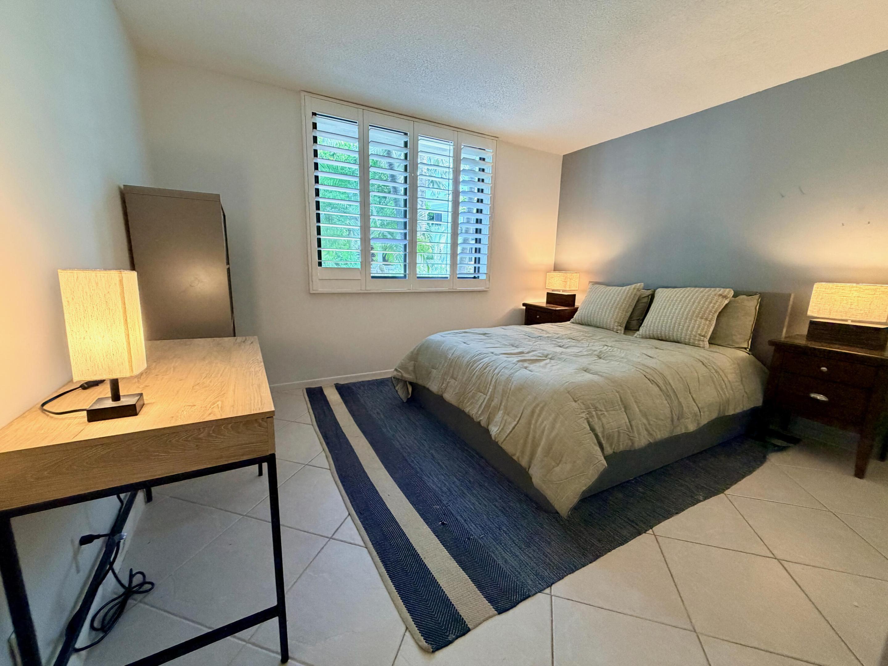 1595 S Ocean Lane 182 Property Photo 18