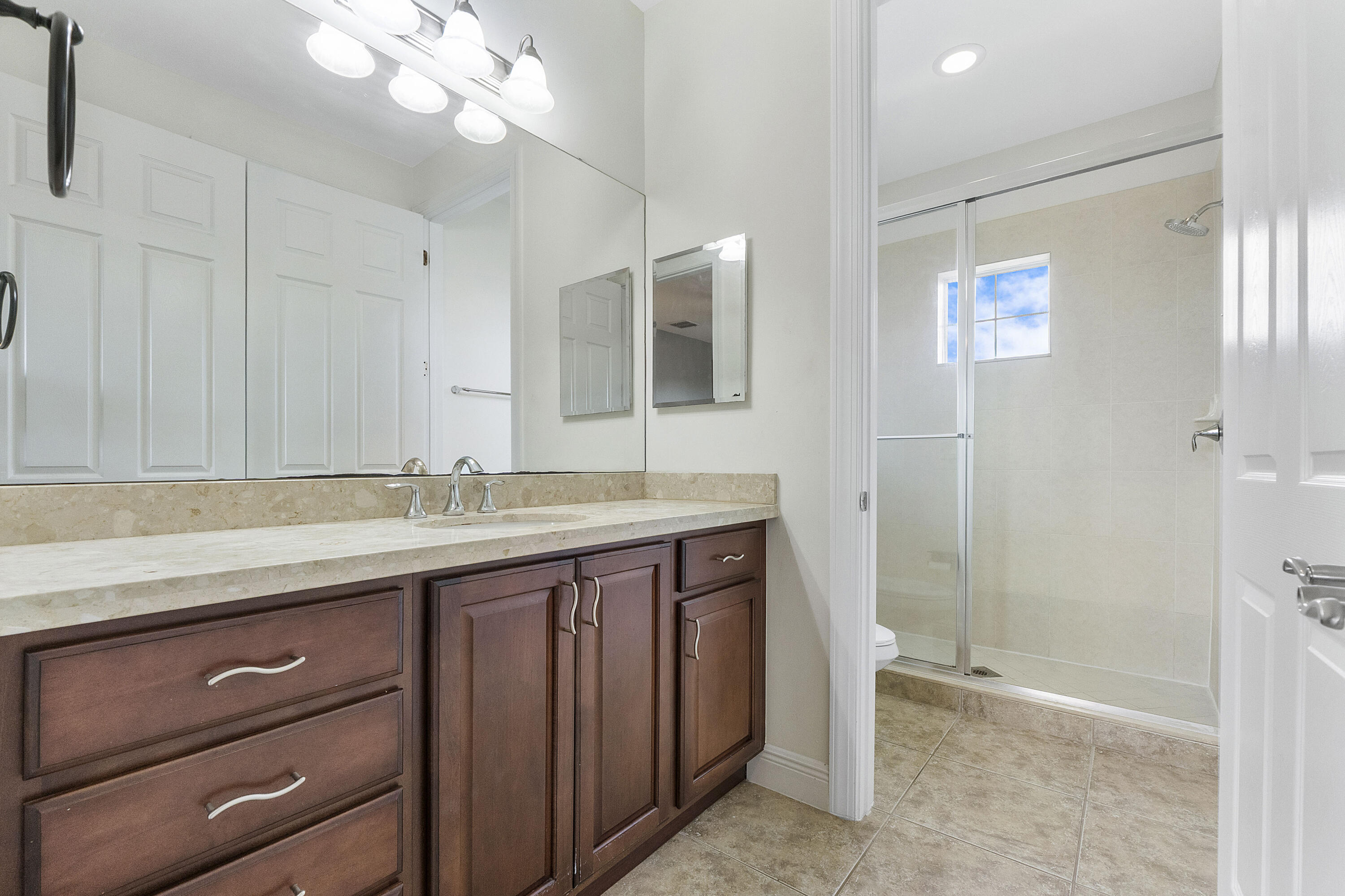 8376 Nw 121st Way Property Photo 15
