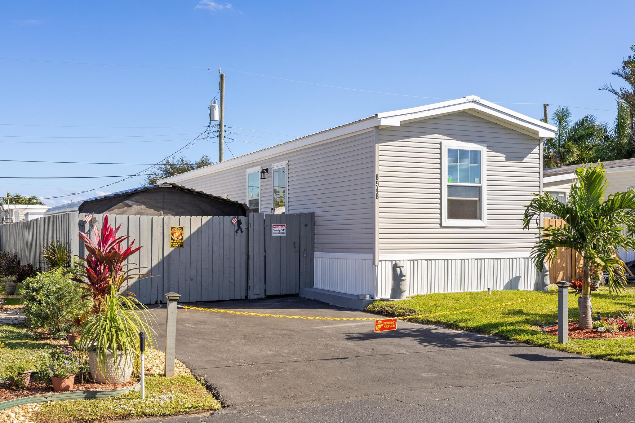 8948 Oak Street Property Photo 1