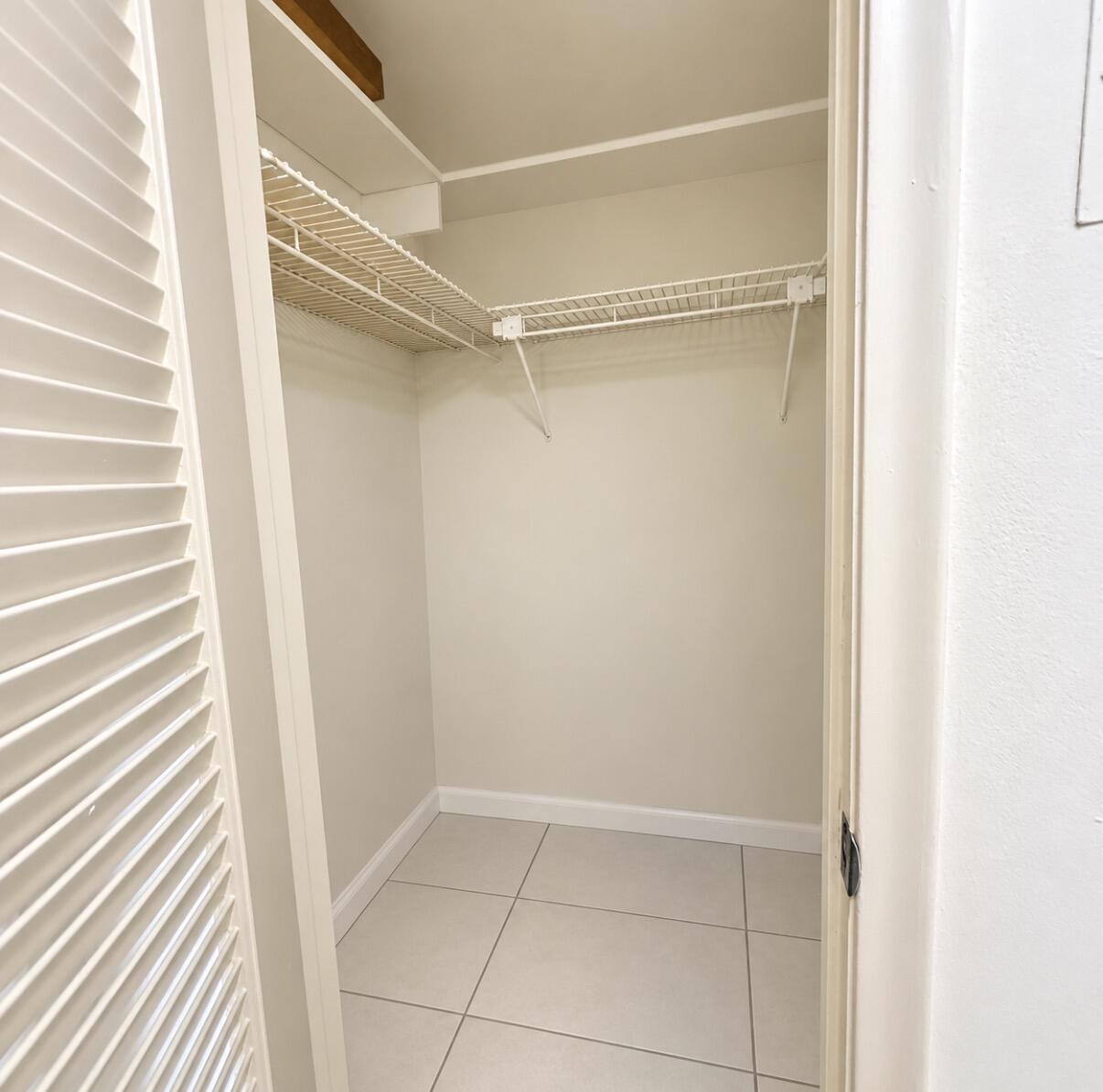 228 Northampton L 228 Property Photo 6