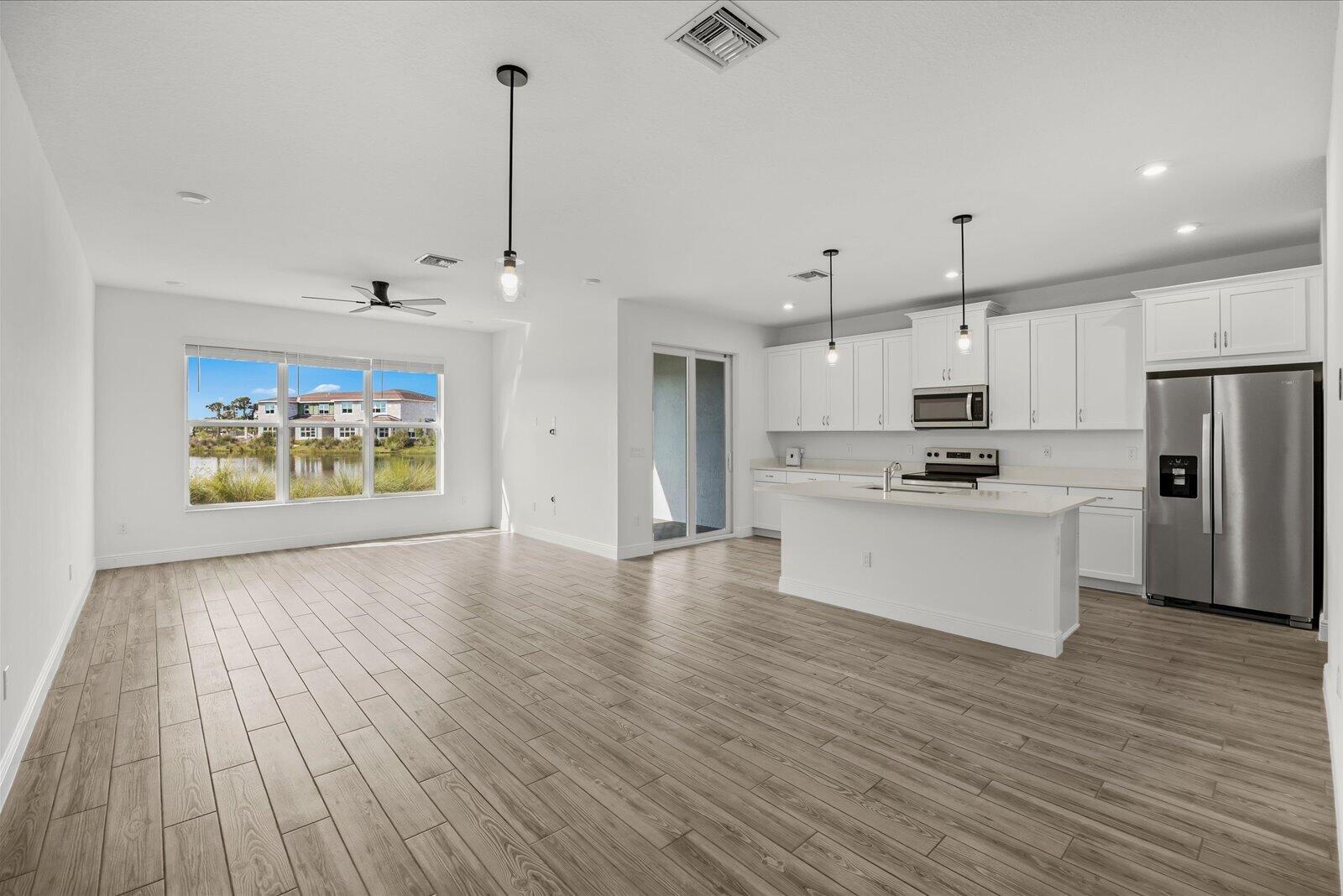 3566 Nw Solange Court Property Photo 5