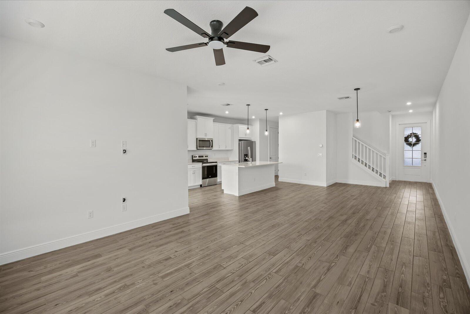 3566 Nw Solange Court Property Photo 7