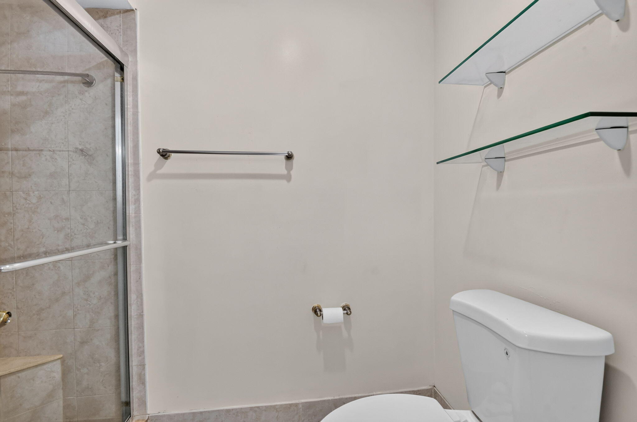 6102 Woodlake Boulevard Property Photo 16