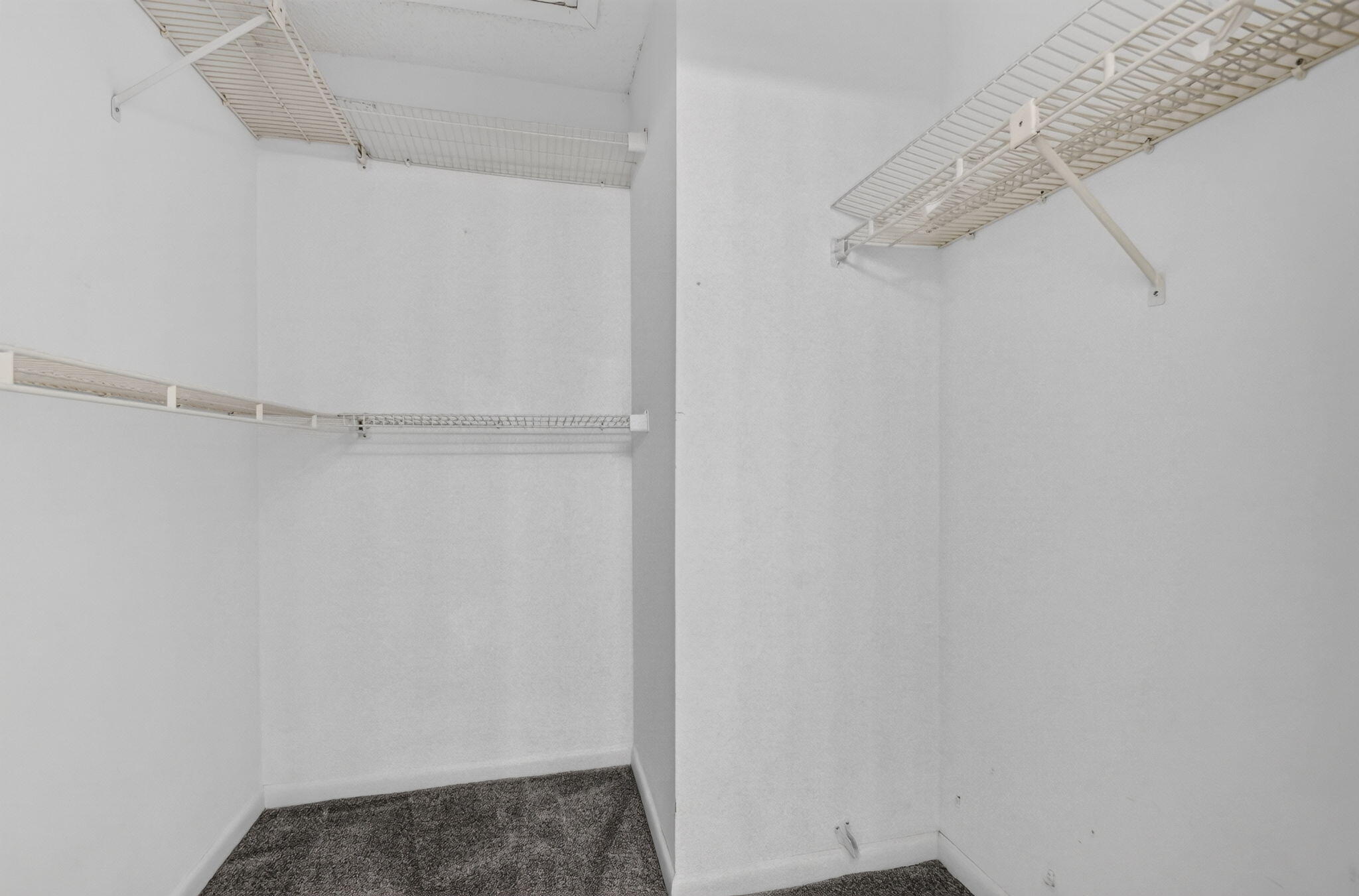 6102 Woodlake Boulevard Property Photo 18