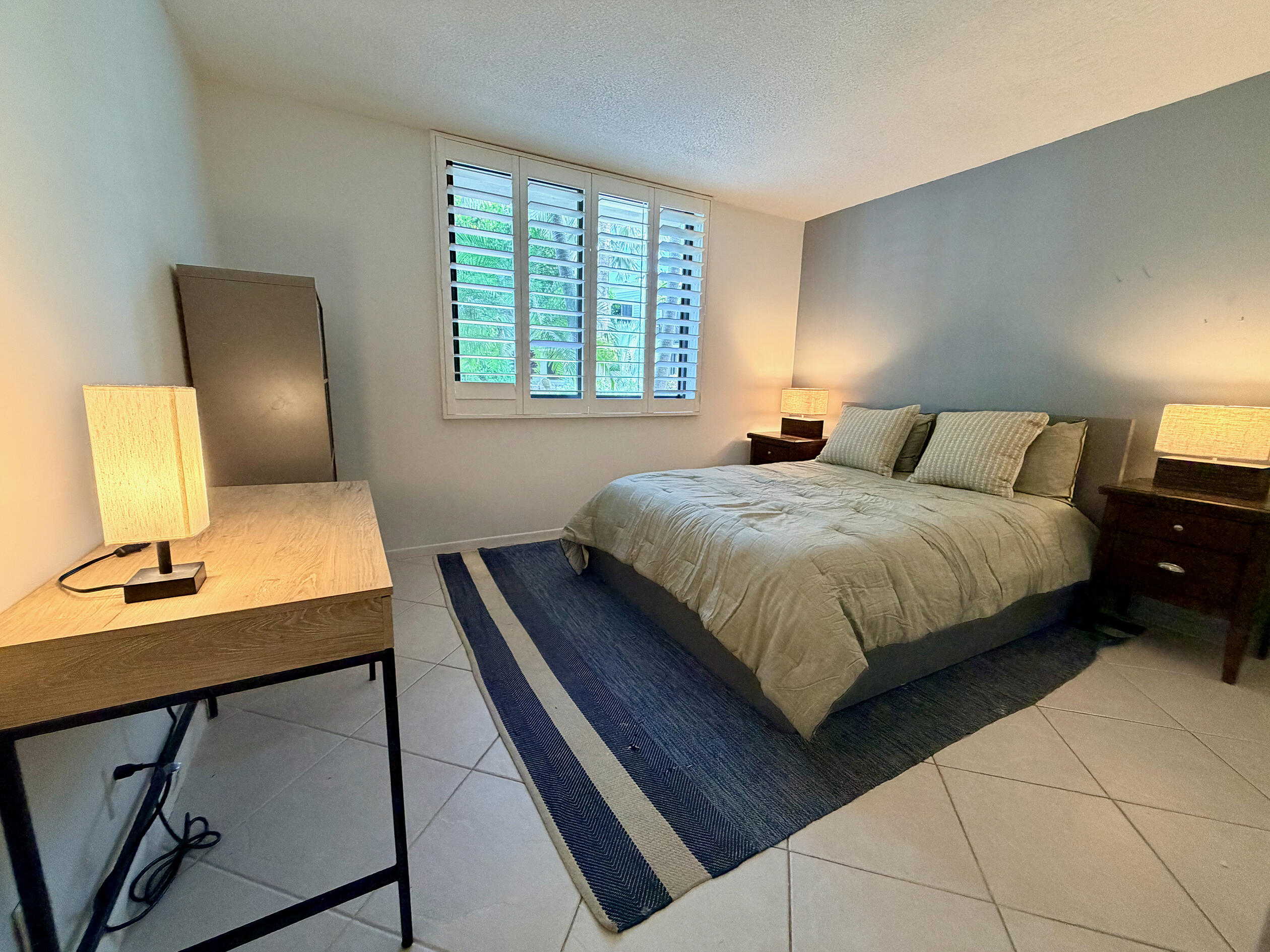1595 S Ocean Lane 182 Property Photo 17