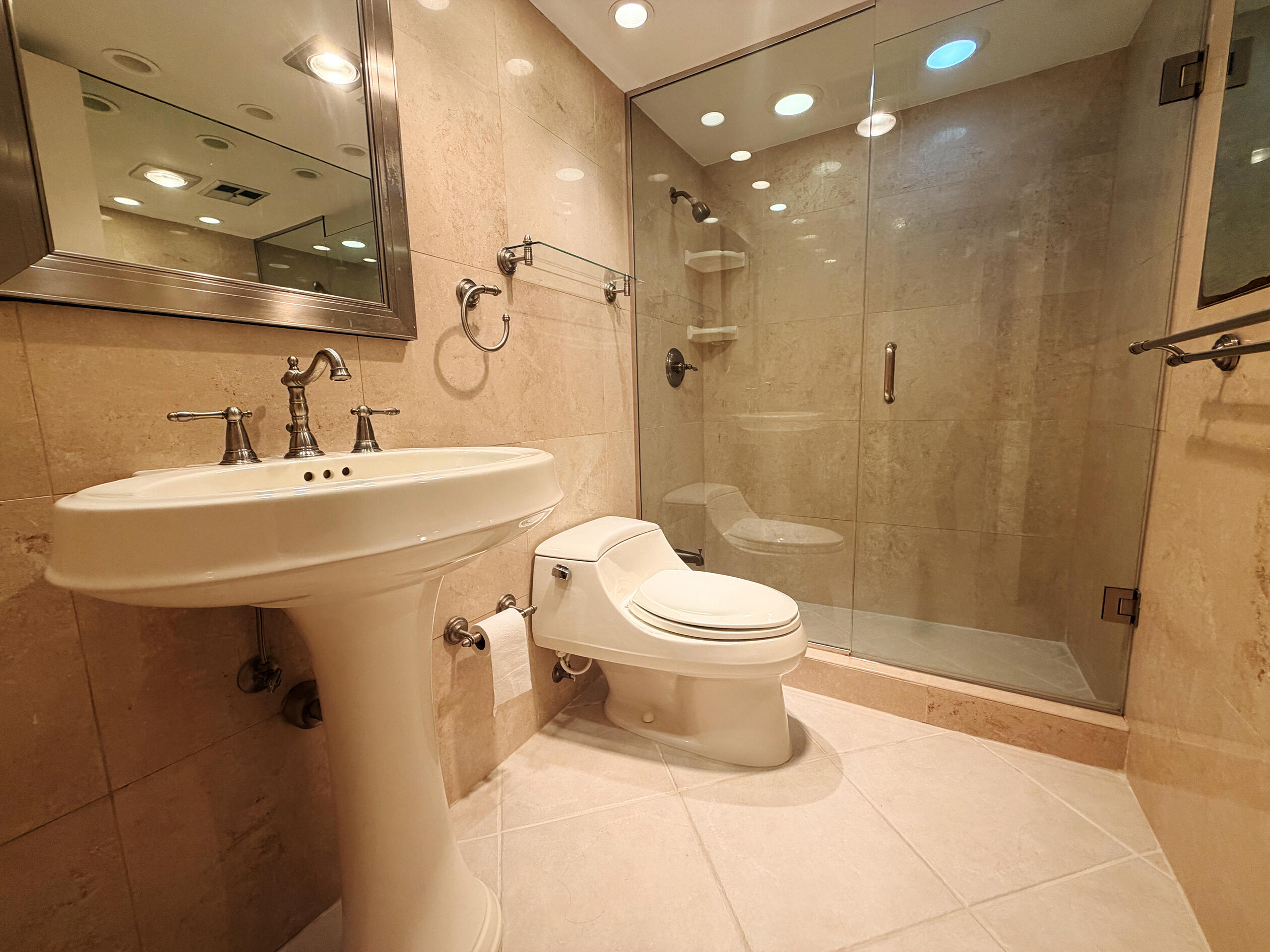 1595 S Ocean Lane 182 Property Photo 19