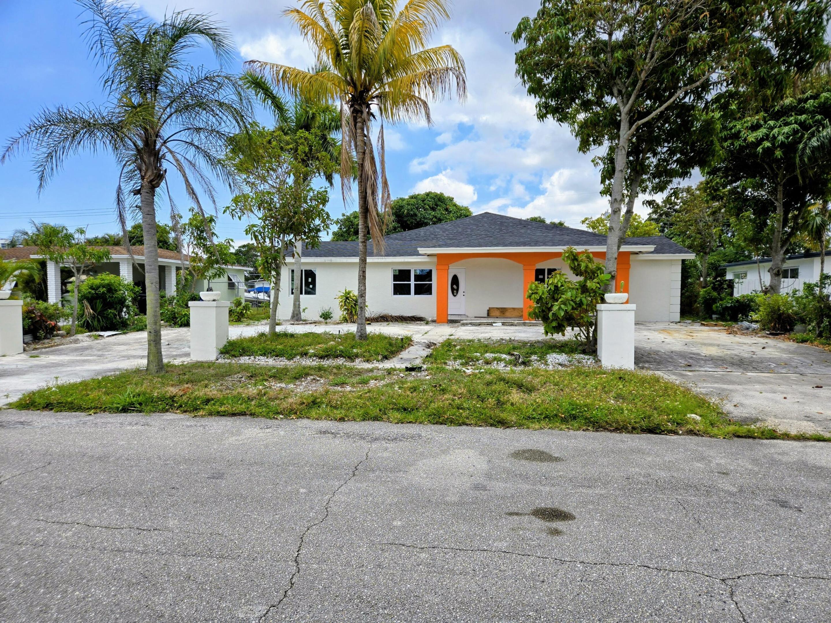 424 E Ilex Drive Property Photo 4