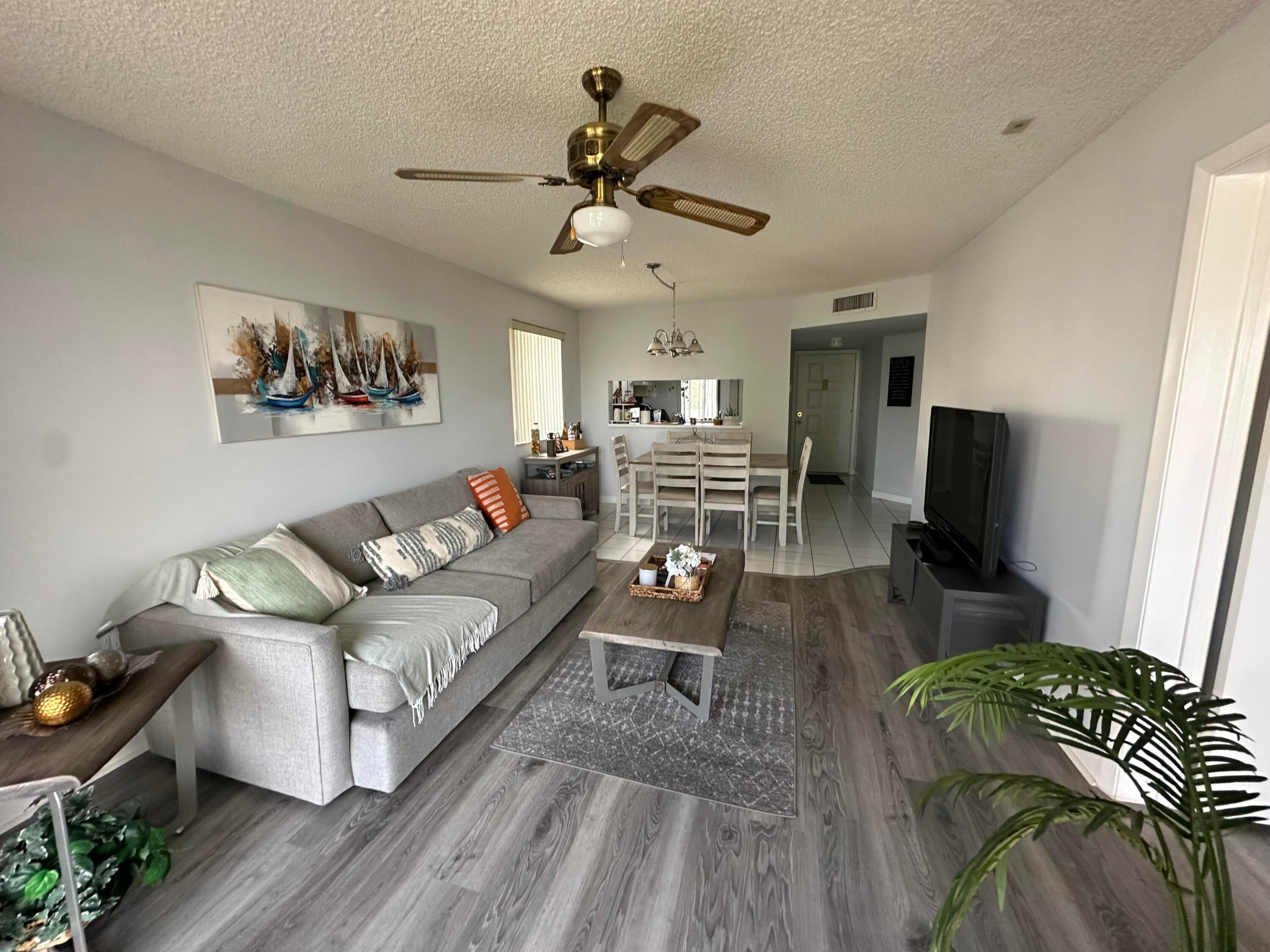 3138 Via Poinciana 317 Property Photo 1