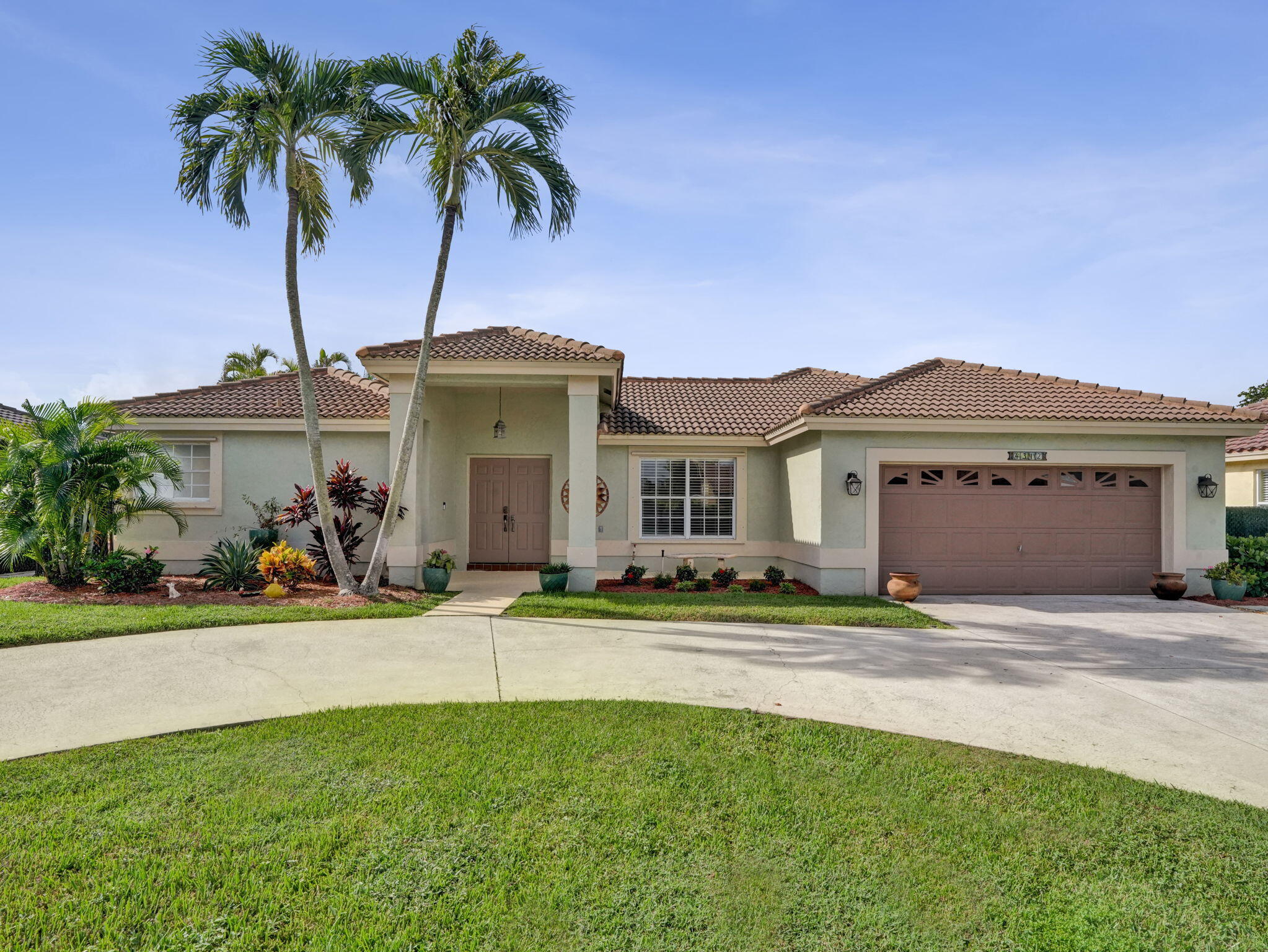 4312 Nw 54th Street Property Photo 1
