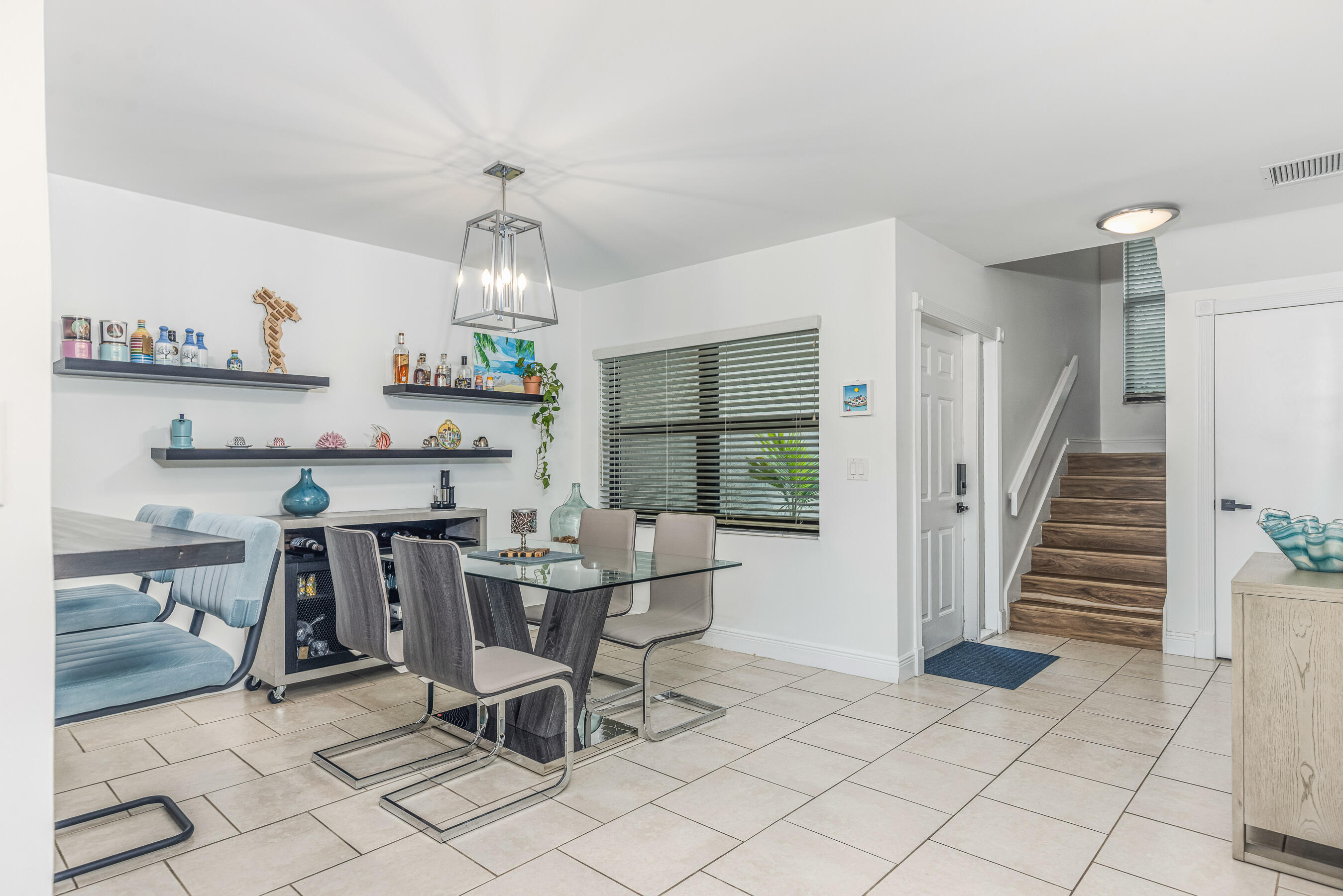 9360 Ketay Circle Property Photo 10