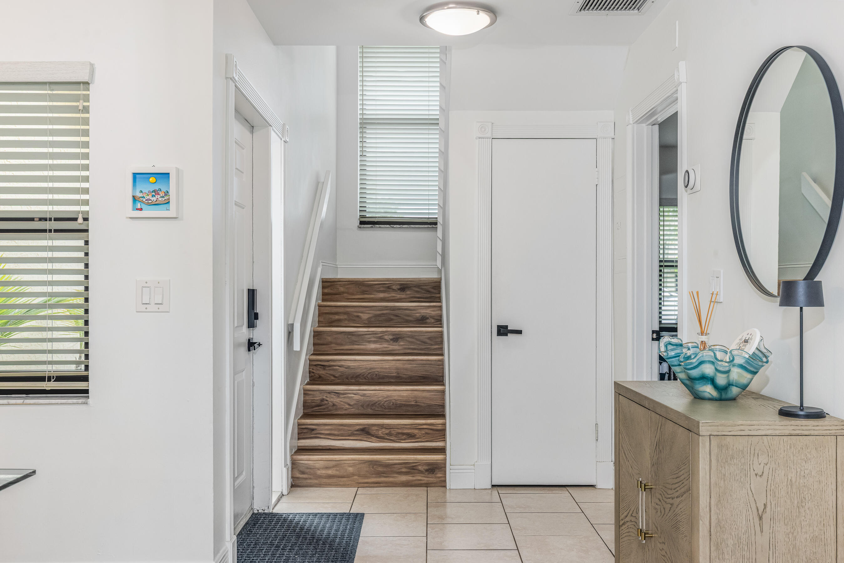 9360 Ketay Circle Property Photo 17
