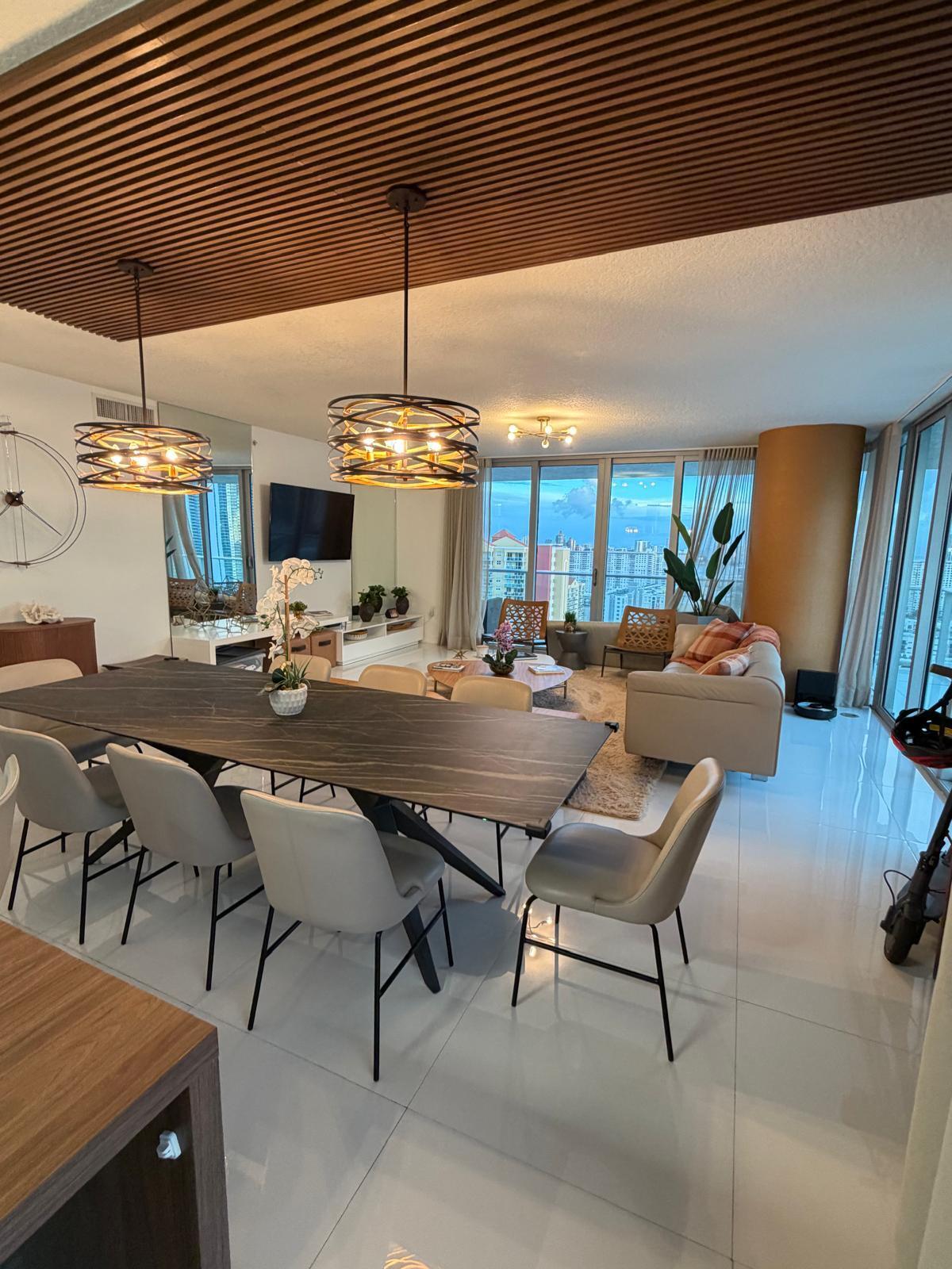 330 Sunny Isles Boulevard 5-2407 Property Photo 2