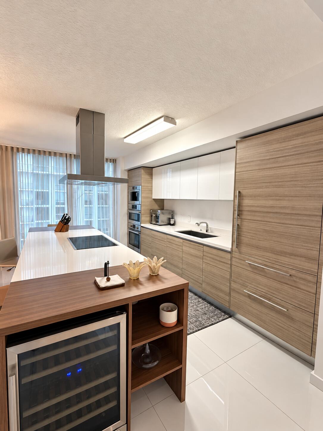 330 Sunny Isles Boulevard 5-2407 Property Photo 6