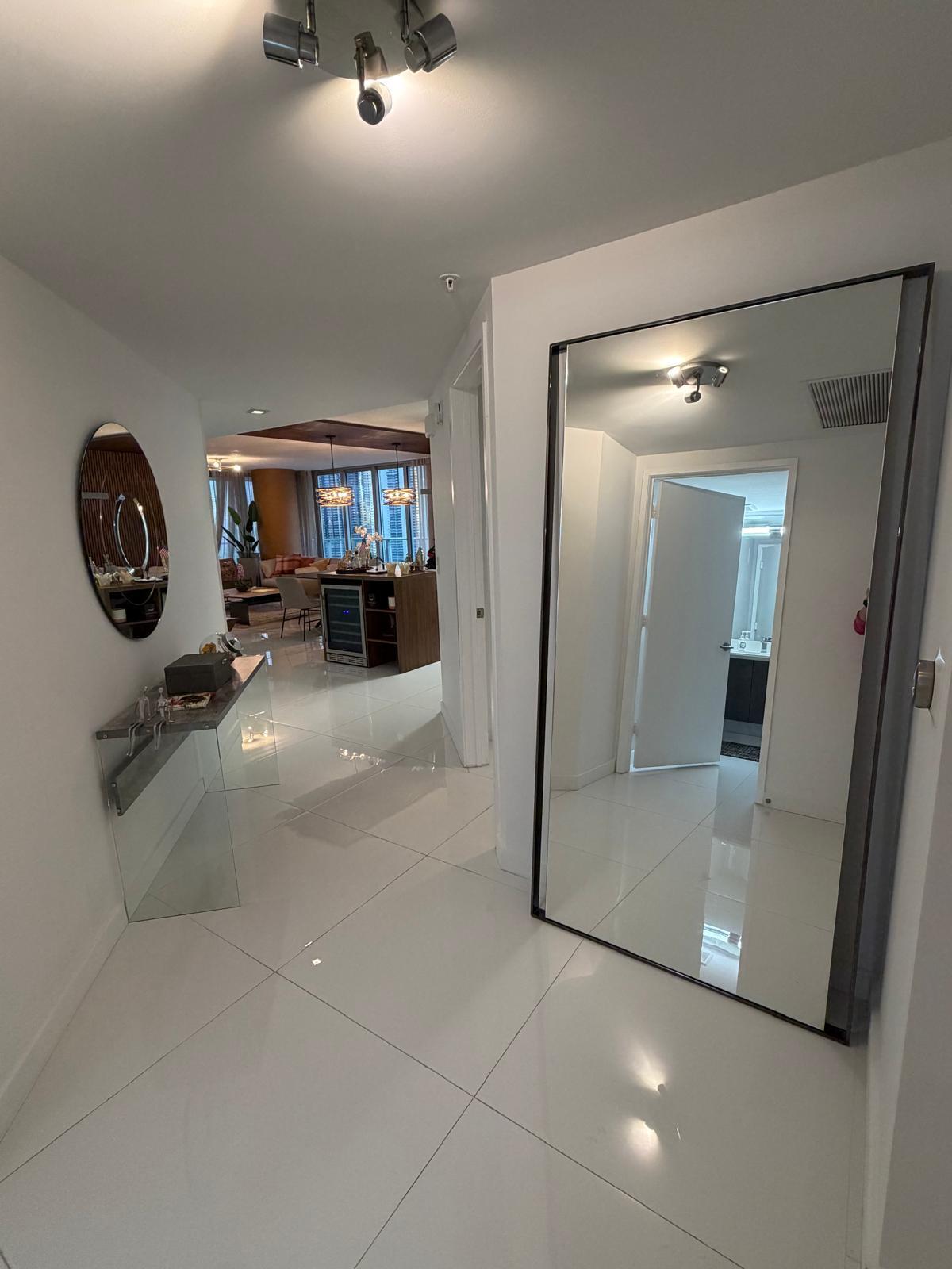 330 Sunny Isles Boulevard 5-2407 Property Photo 10