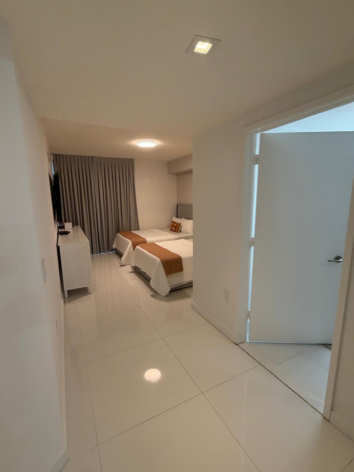 330 Sunny Isles Boulevard 5-2407 Property Photo 13