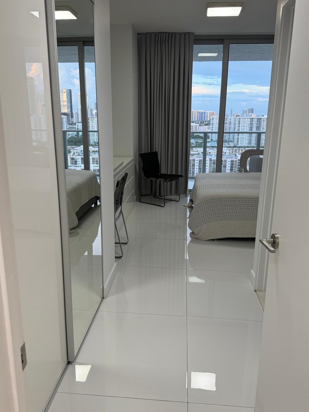 330 Sunny Isles Boulevard 5-2407 Property Photo 24