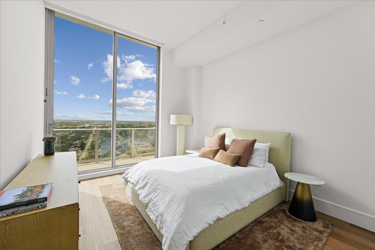 220 Lake Shore Drive 2406 Property Photo 23
