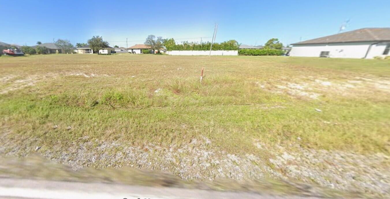 1820 Chiquita Boulevard N Property Photo 2