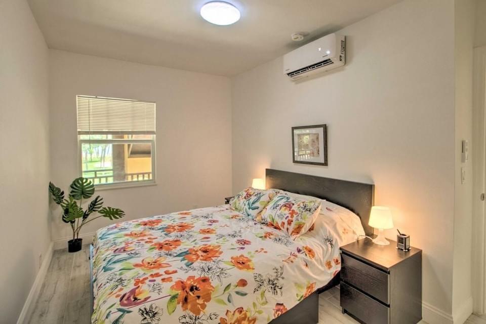 407 S Lakeside Drive E Property Photo 9
