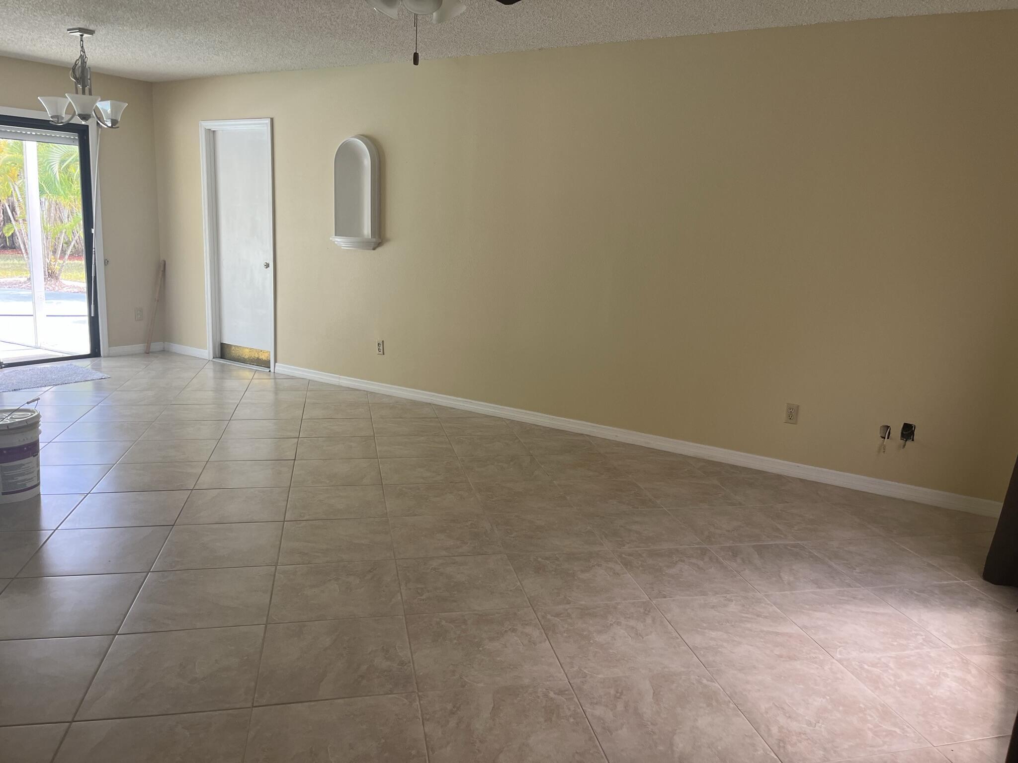 1401 Se Belcrest Street Property Photo 7