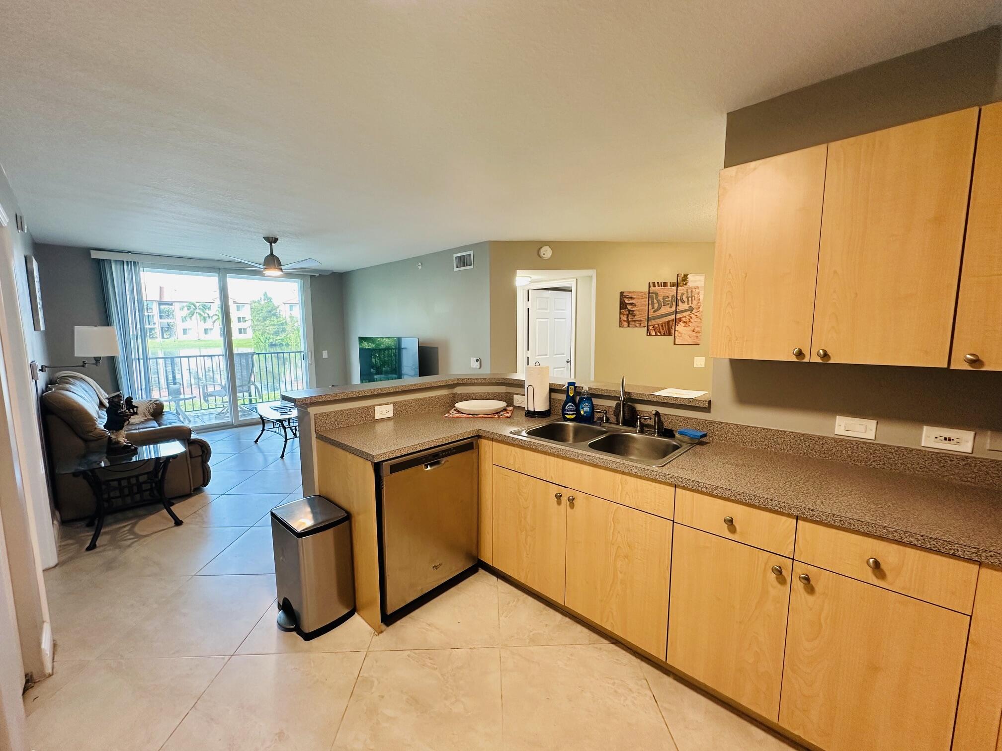 902 Villa Circle Property Photo 6