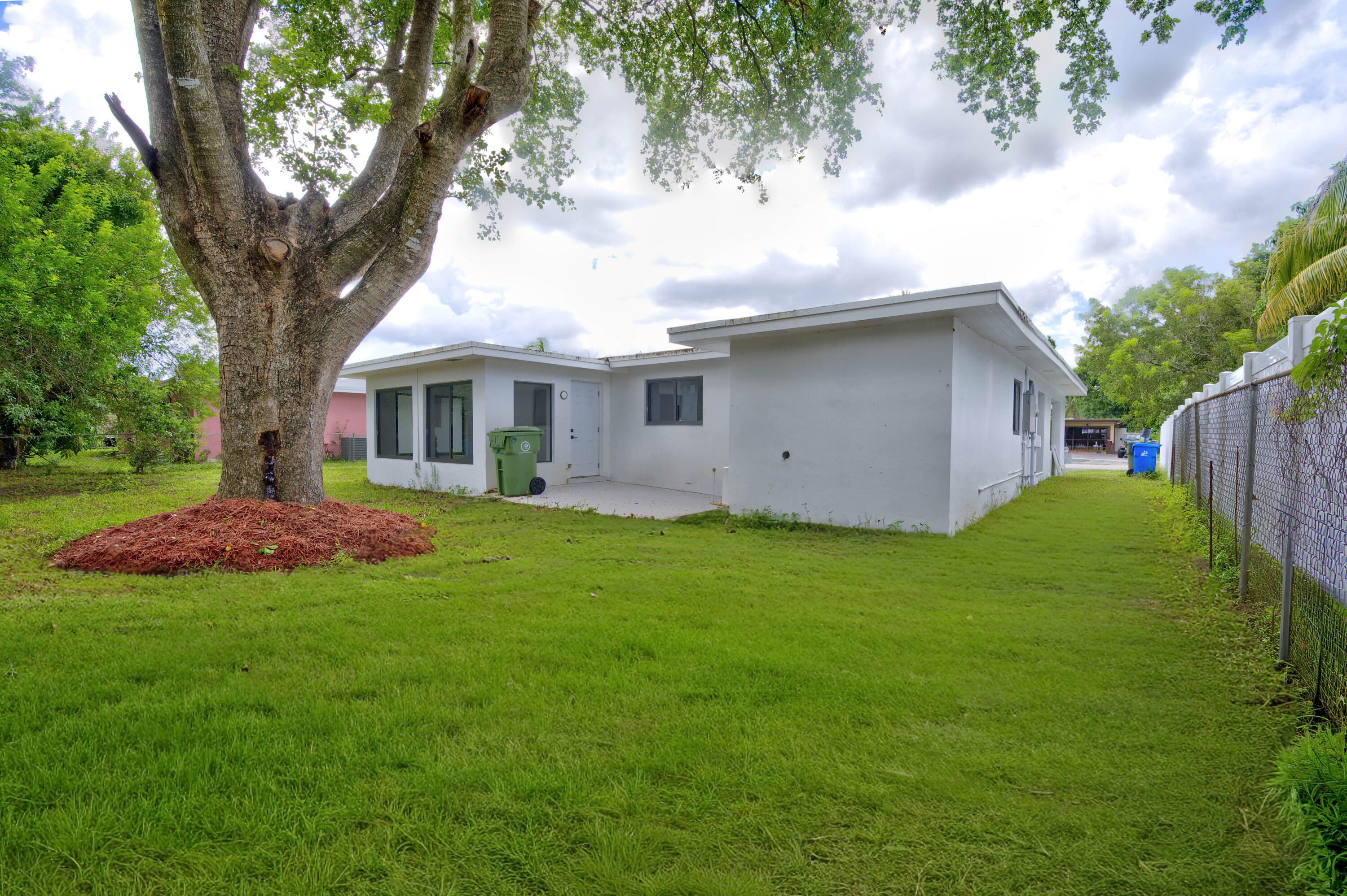810 Wyoming Avenue Property Photo 12