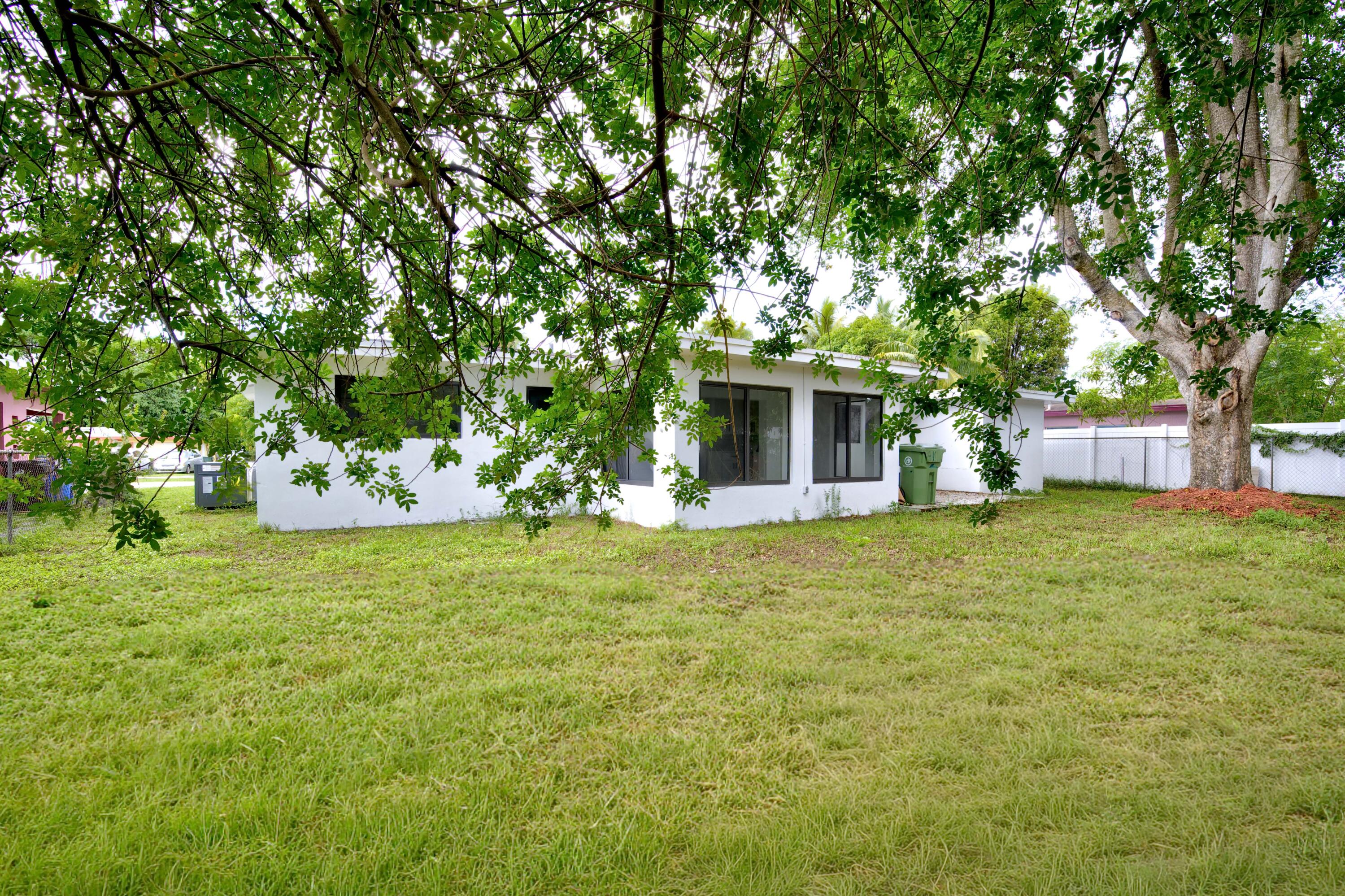 810 Wyoming Avenue Property Photo 13