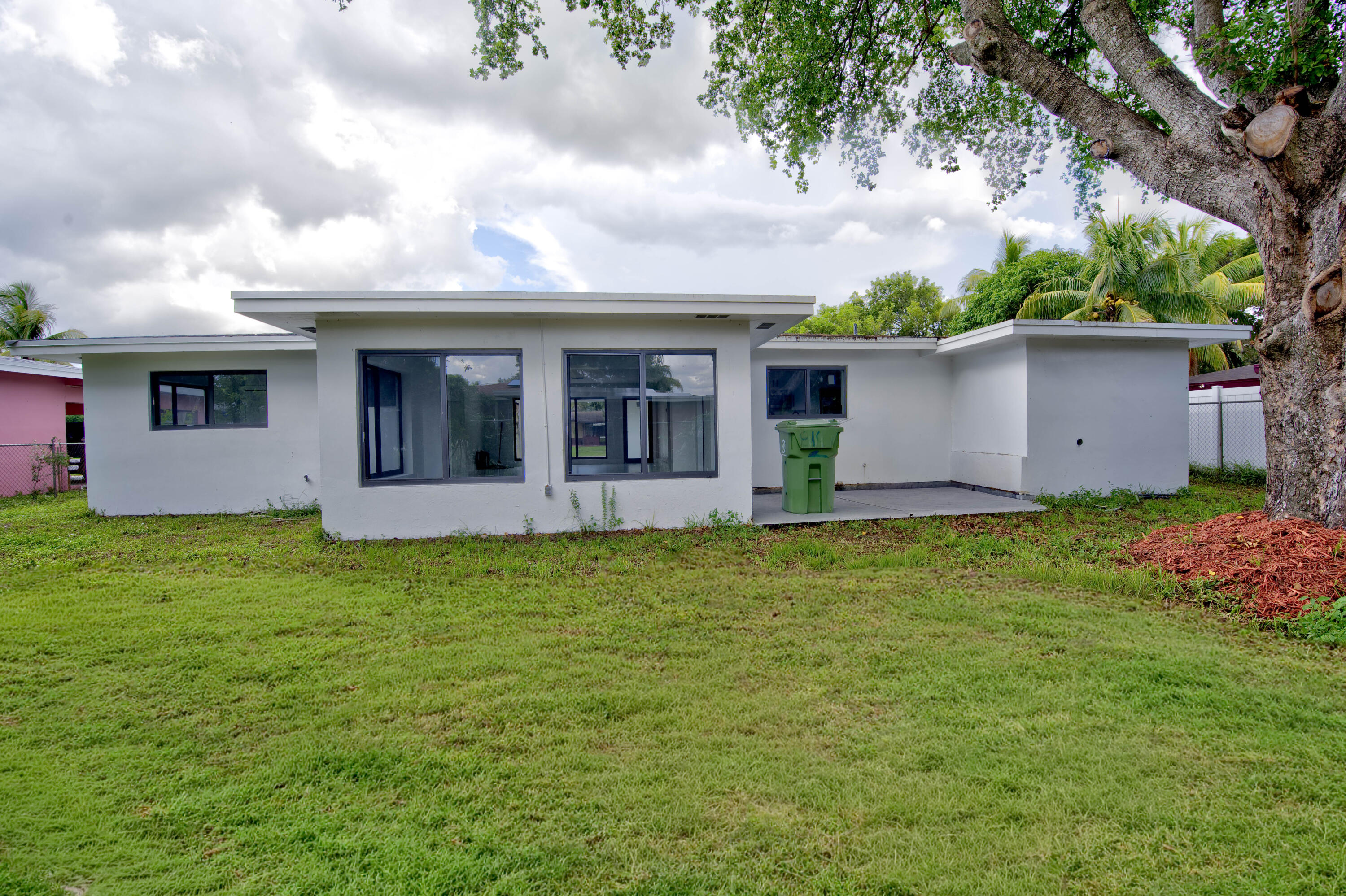 810 Wyoming Avenue Property Photo 14