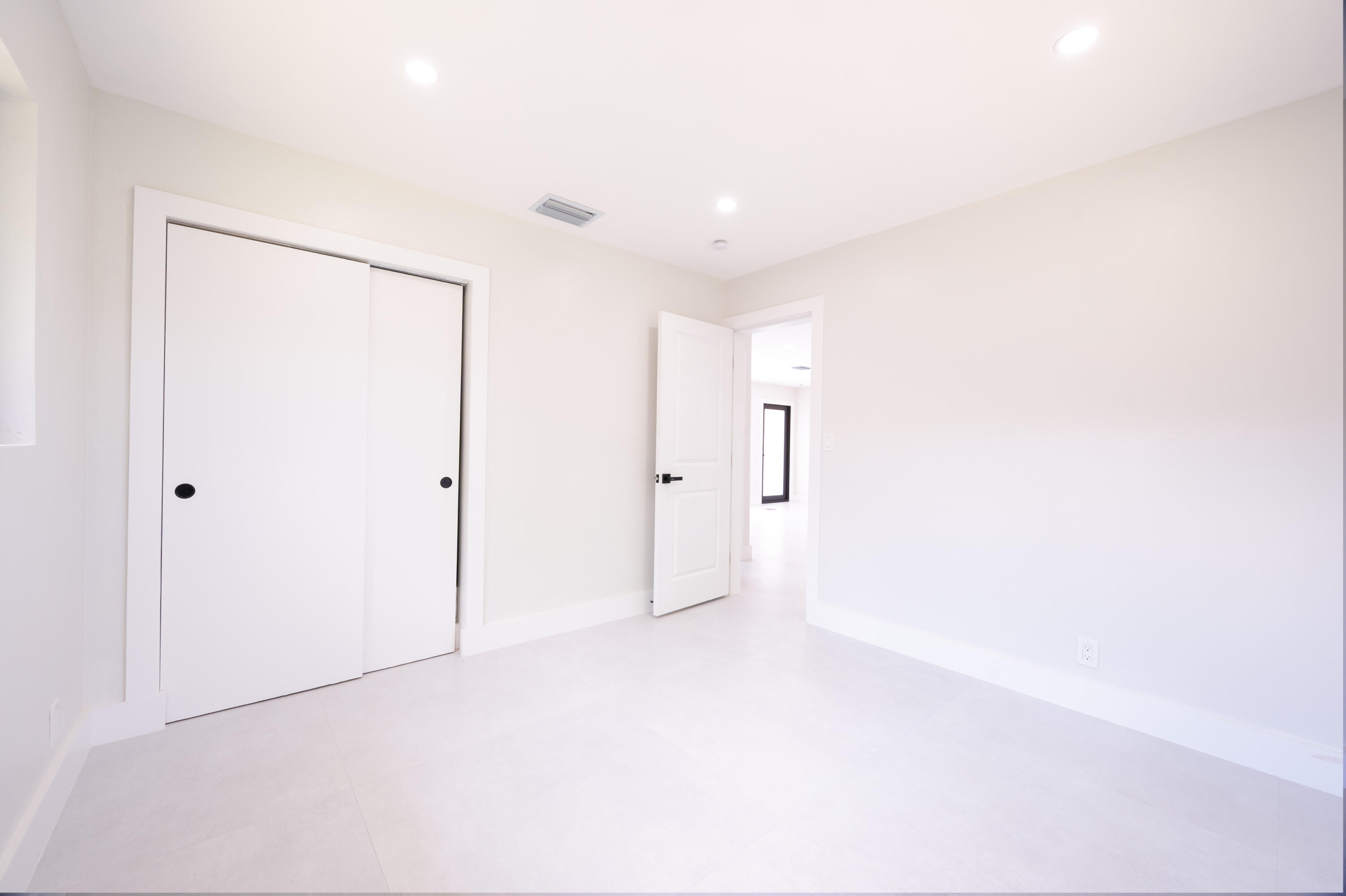 810 Wyoming Avenue Property Photo 36