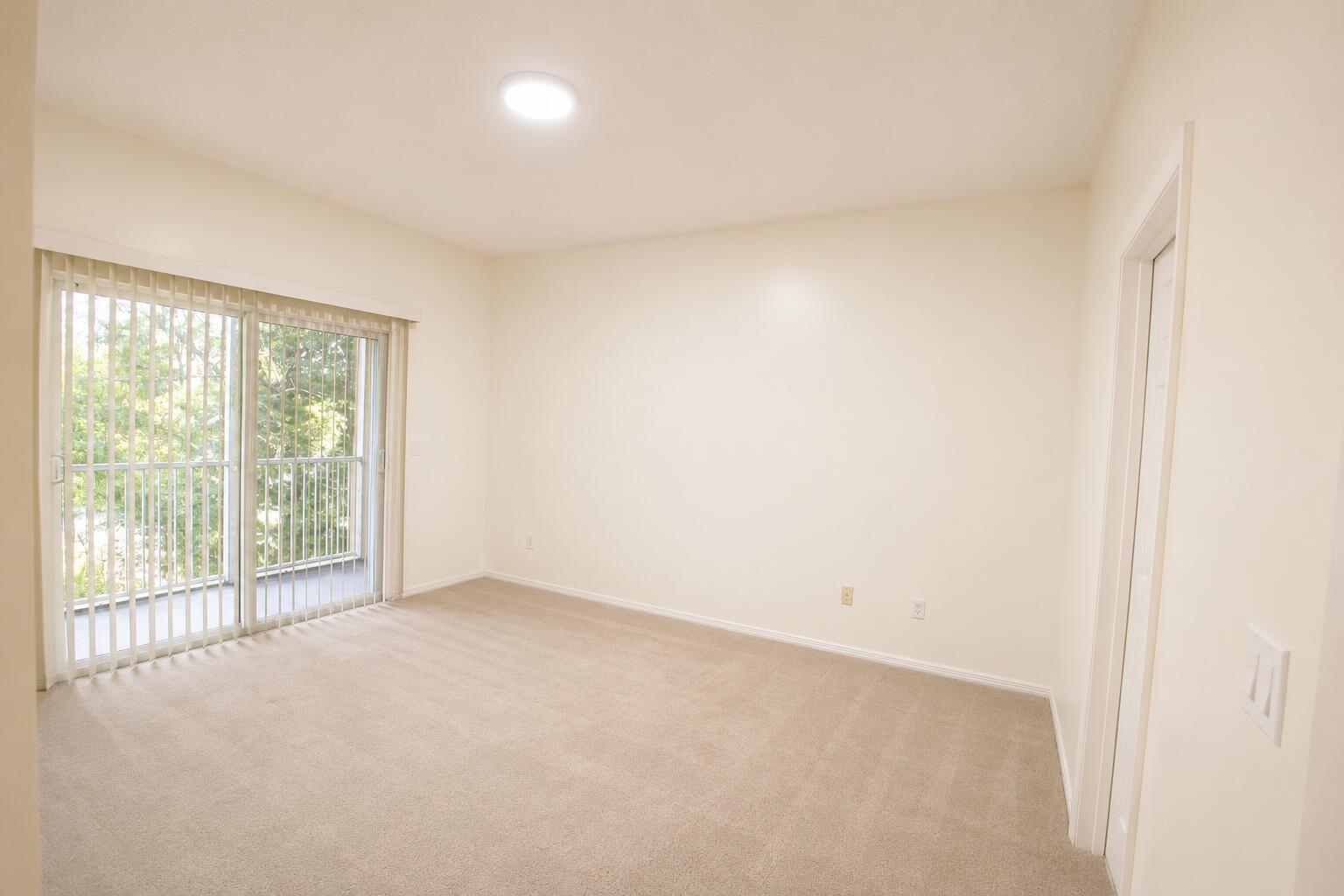 2927 Crestwood Terrace 7201 Property Photo 13