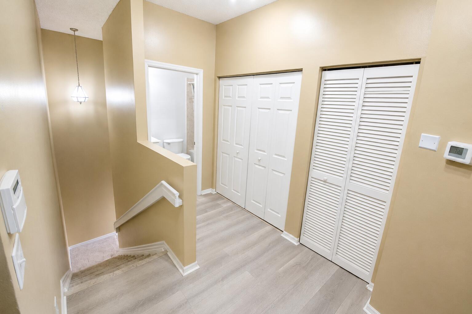 2927 Crestwood Terrace 7201 Property Photo 23