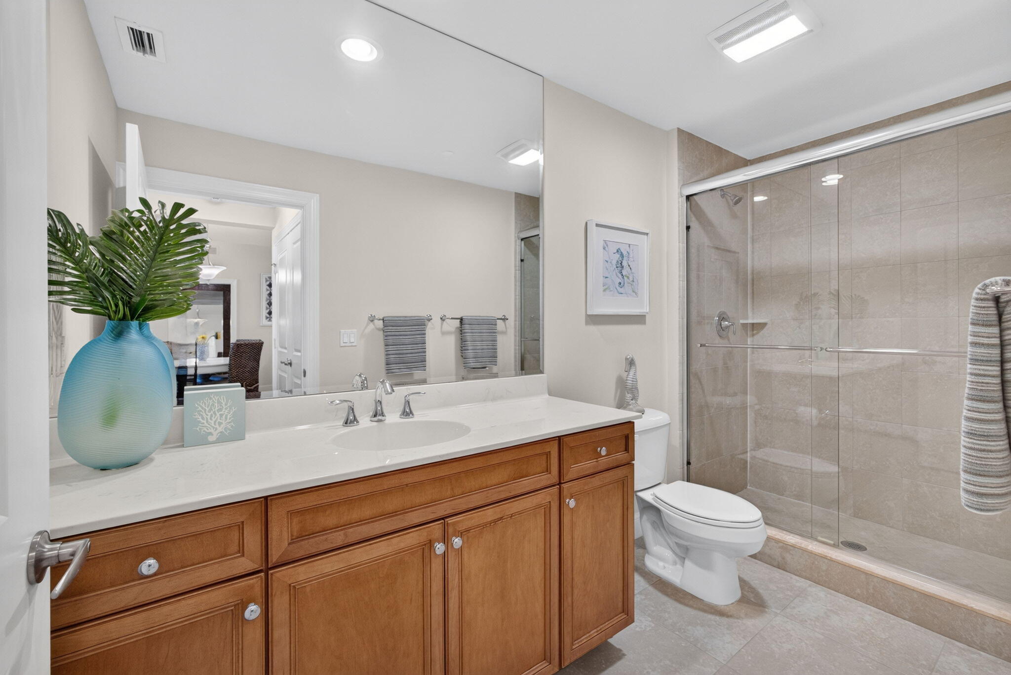 822 Bay Colony Drive S Property Photo 16