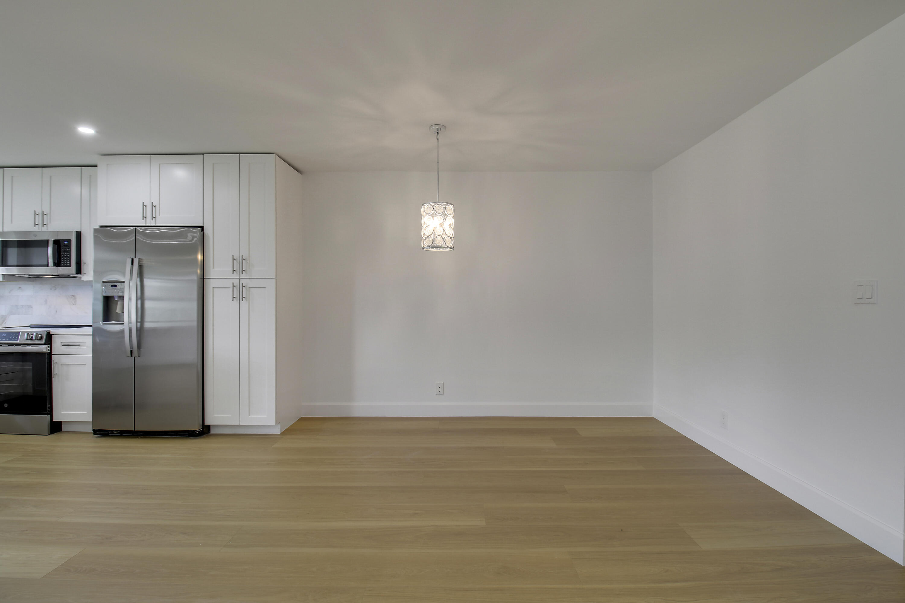 625 High Point Drive C Property Photo 9