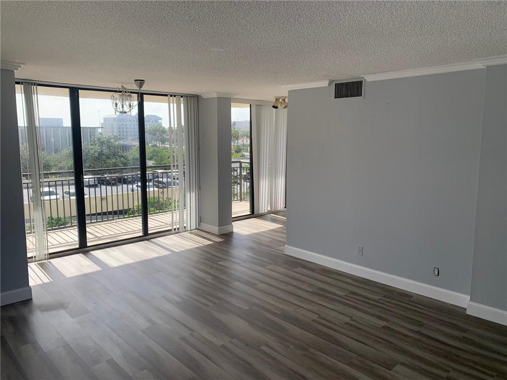 3031 N Ocean Boulevard 502 Property Photo 21