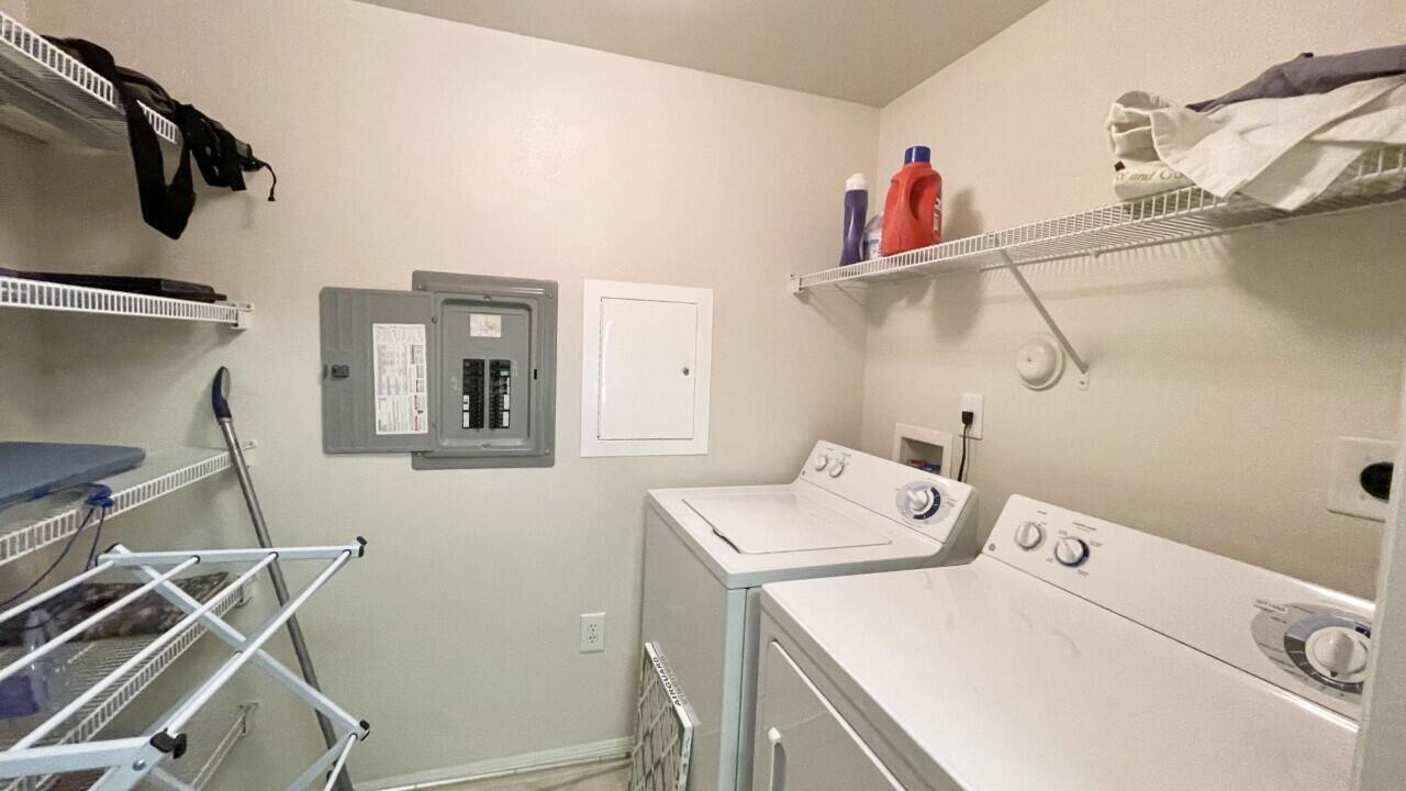 6530 Emerald Dunes Drive Property Photo 9