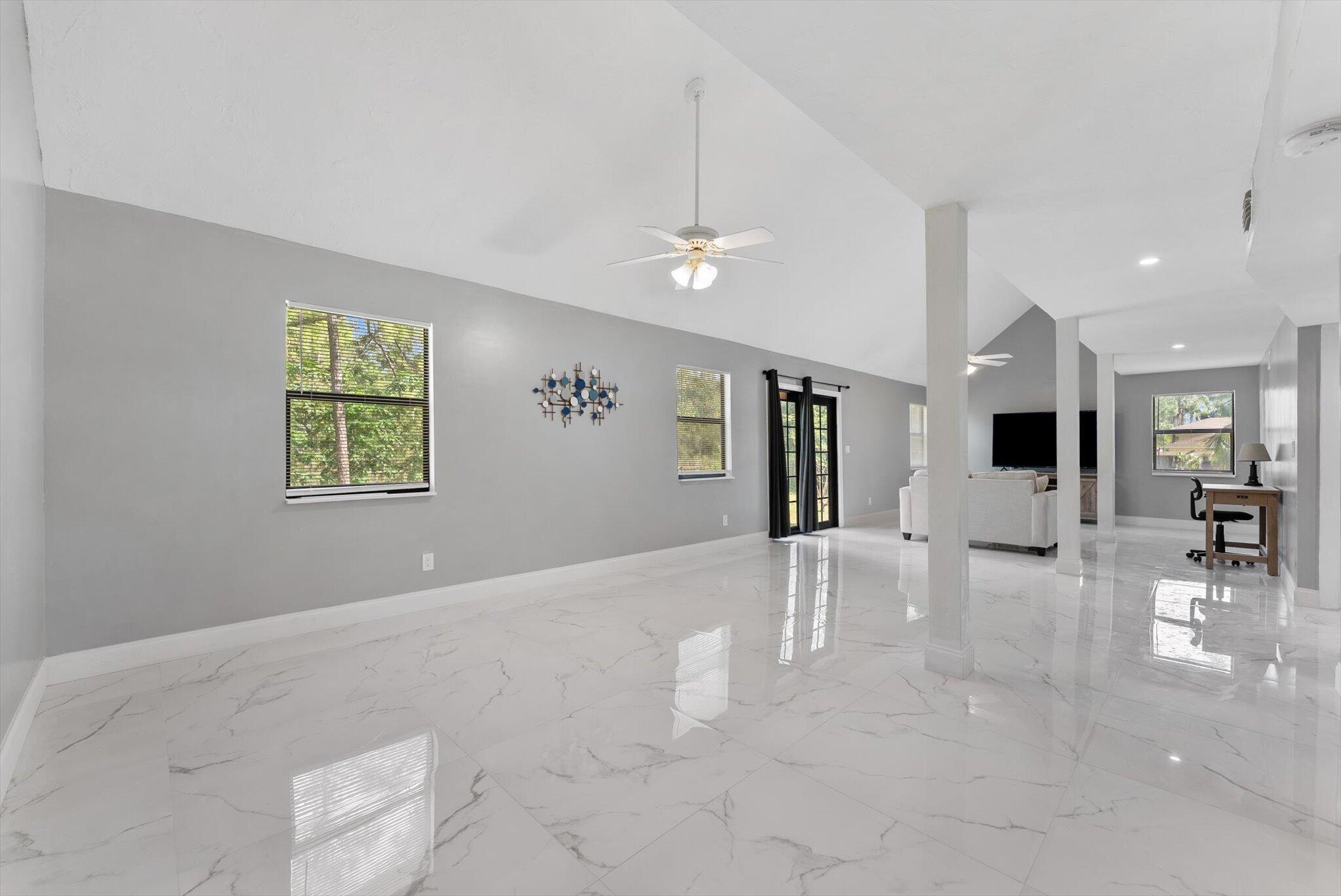 17495 47th Court N Property Photo 8