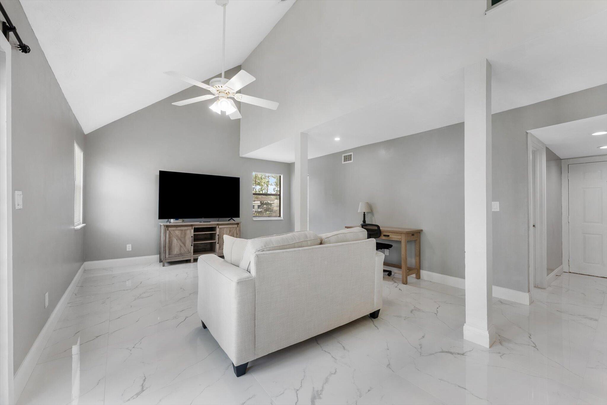 17495 47th Court N Property Photo 10