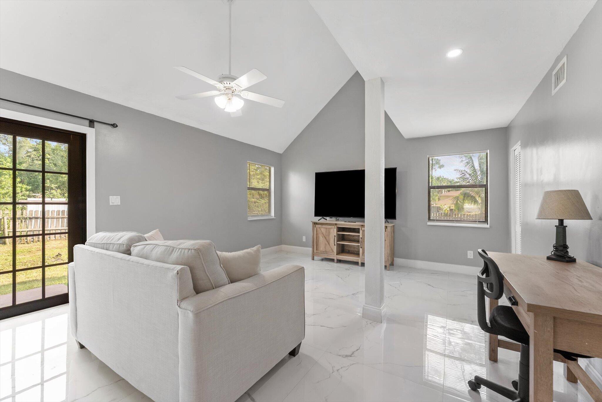 17495 47th Court N Property Photo 12