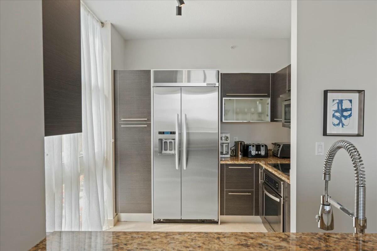 550 Okeechobee Boulevard 1001 Property Photo 9