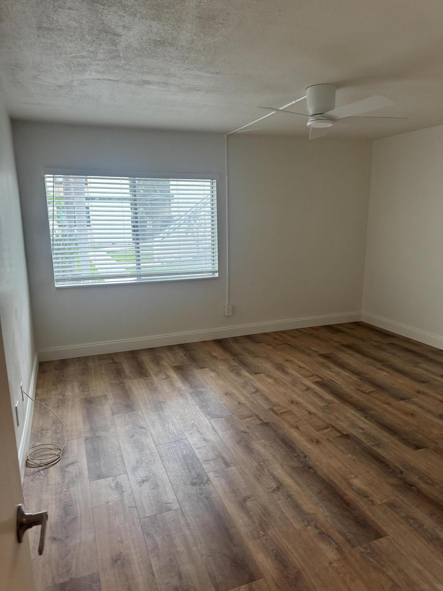 1550 Ne 13th Terrace Property Photo 18