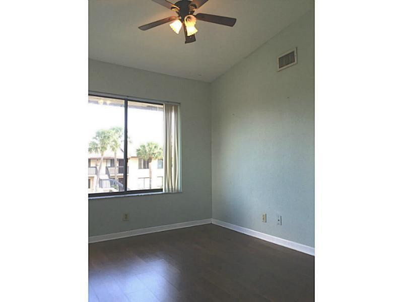 21955 Tidewater Terrace 208 Property Photo 15