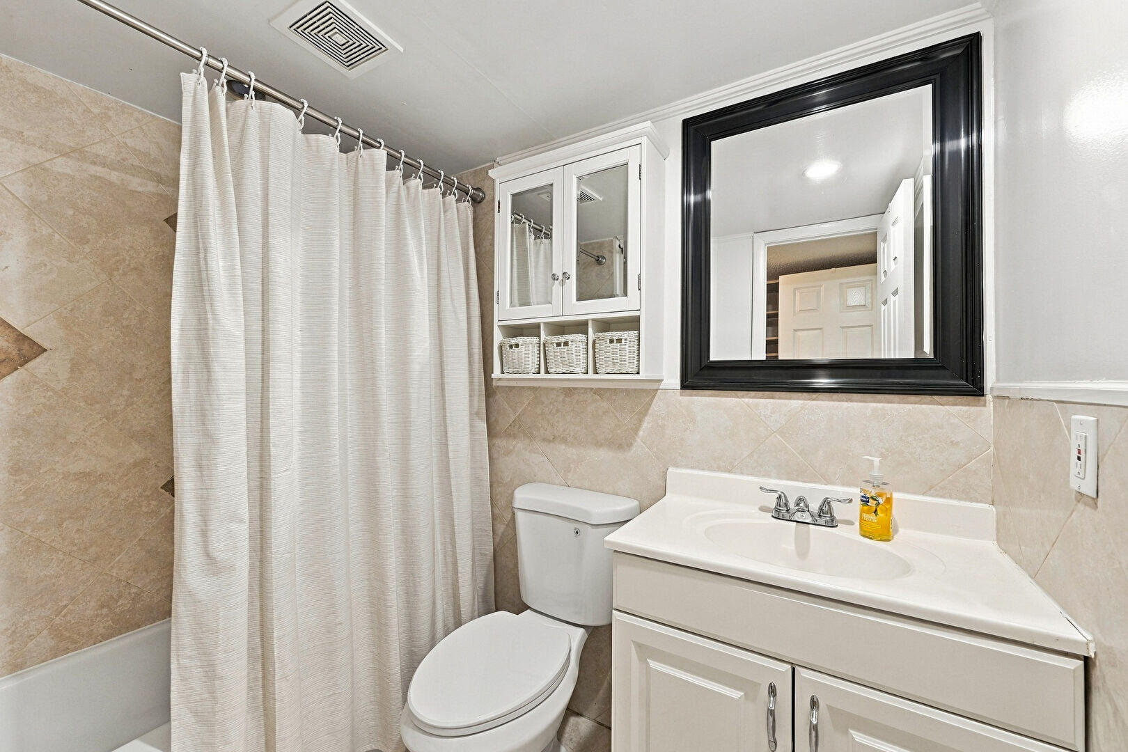 3000 E Sunrise Boulevard 2h Property Photo 6