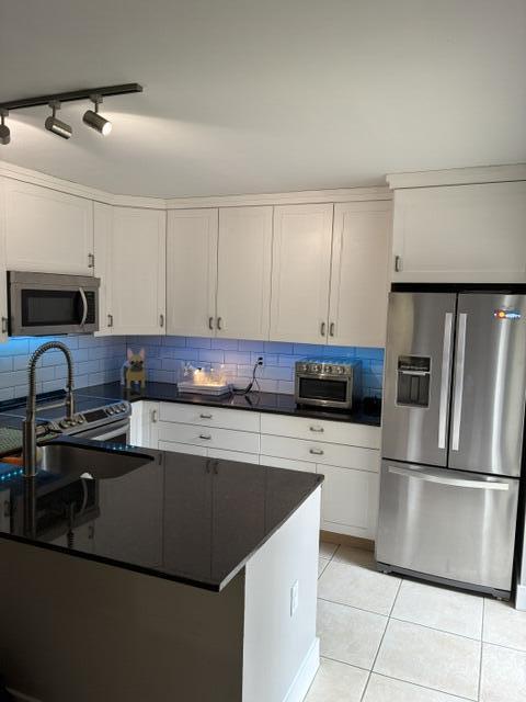 207 LIVE OAK Lane . Property Photo 1