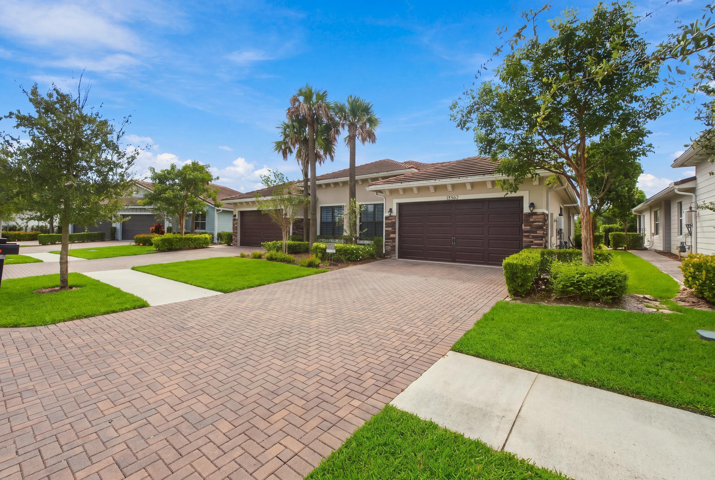 19562 Weathervane Way Property Photo 1