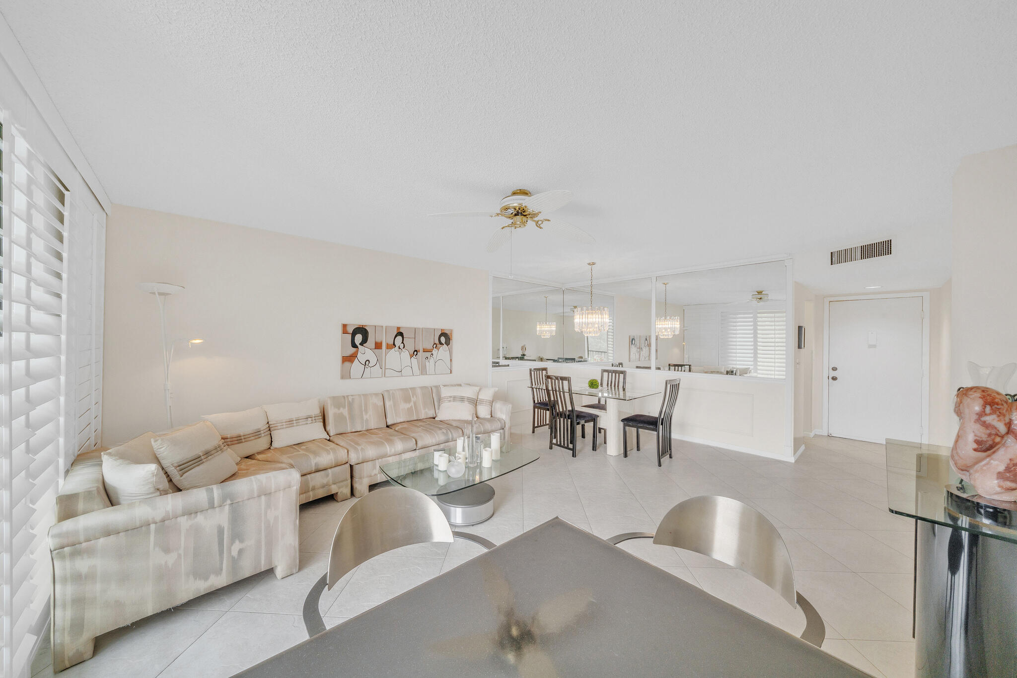 5280 Las Verdes Circle 320 Property Photo 14