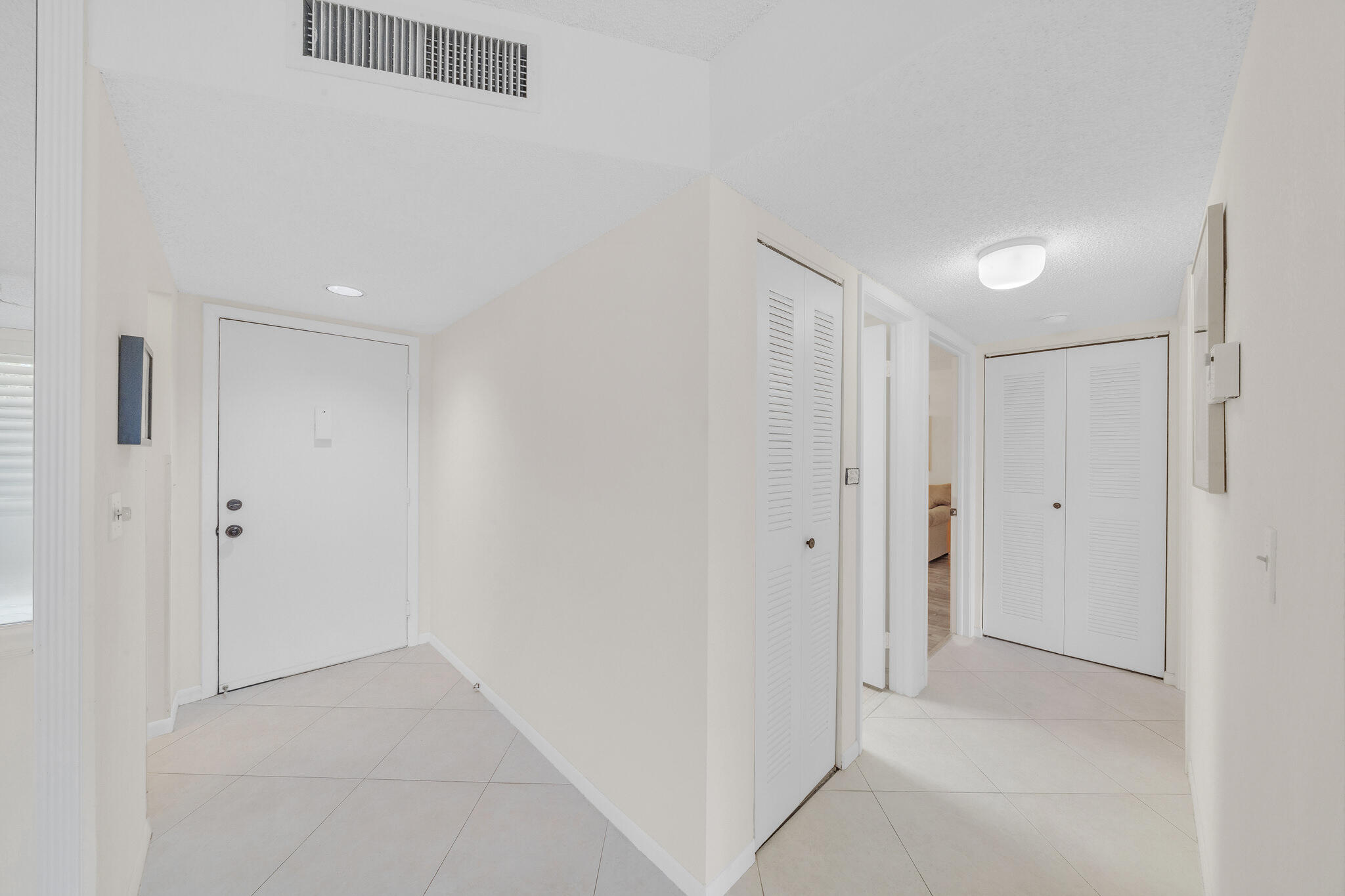 5280 Las Verdes Circle 320 Property Photo 17