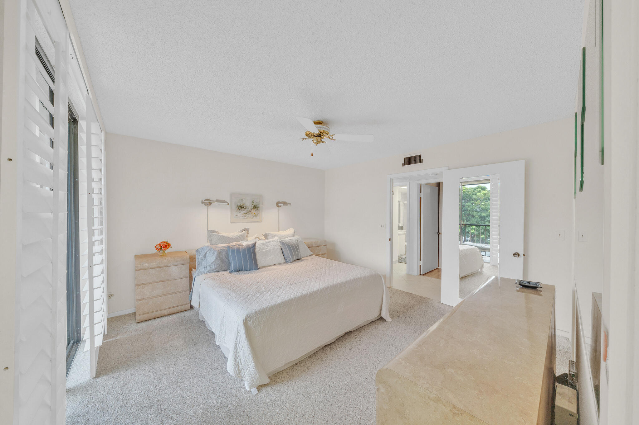 5280 Las Verdes Circle 320 Property Photo 28